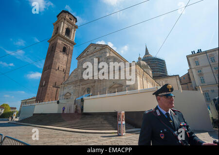 Turin, Italy. 18th April, 2015. St. John Square and Cathedral 18th April 2015 -ostension of Shroud - The cathedral Credit:  Realy Easy Star/Alamy Live News Stock Photo