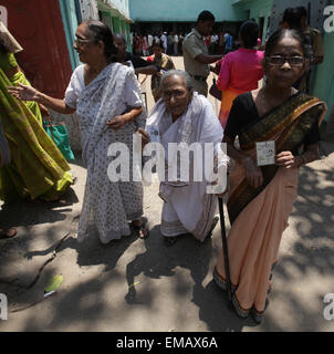 Kolkata, India. 18th Apr, 2015. An old woman return after cast vote during the Kolkata Municipal Corporation Election at Kolkata on Saturday. © Bhaskar Mallick/Pacific Press/Alamy Live News Stock Photo