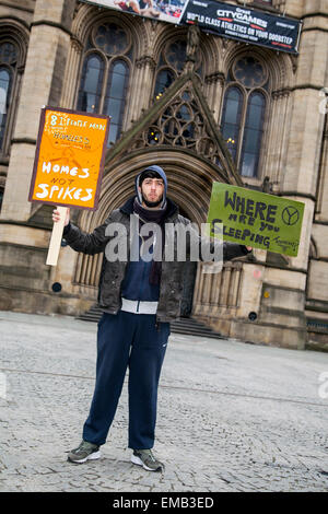 Manchester, UK 19th April, 2015. Wesley Dove a Homeless campaigner continues to make a stand outside Manchester Town Hall to raise awareness of the crisis in temporary housing.  Demonstrators are sleeping in tents in an encampment in Albert Square; many have recently been released from prison and have no hope of accommodation. The group, called Homeless Rights of Justice, have a court appearance on Monday to be evicted, after which they will have 48 hours to leave.  © Mar Photographics/Alamy Live Stock Photo