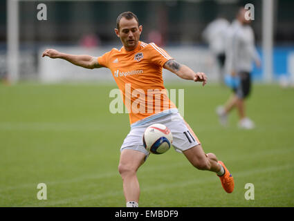 Washington, DC, USA. 18th Apr, 2015. 20150418 - warms up before the match against D.C. United at RFK Stadium in Washington. United and the Dynamo tied 1-1. © Chuck Myers/ZUMA Wire/Alamy Live News Stock Photo