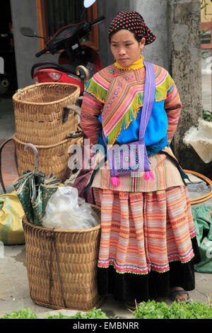 Vietnam, Lao Cai Province, Bac Ha, market, hill tribes people, flower hmong woman, Stock Photo