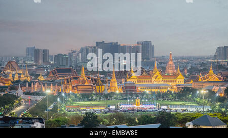Wat Phra Kaew, Temple of the Emerald Buddha,Grand palace at twilight in Bangkok, Thailand Stock Photo