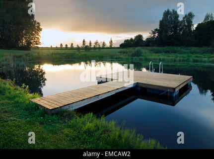 Floating platform lake hi-res stock photography and images - Alamy