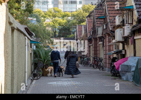 foreigners living in Shanghai Stock Photo