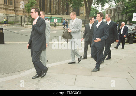 Sean Pertwee wedding. Guests arriving at the church. Stock Photo