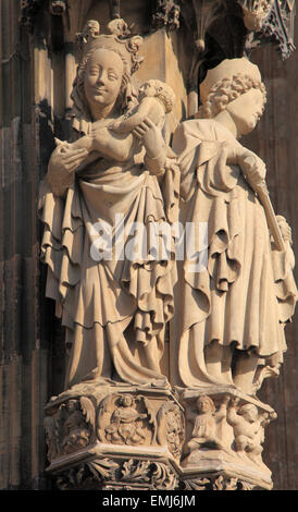 Germany Baden-Württemberg Ulm Cathedral Münster statues Stock Photo