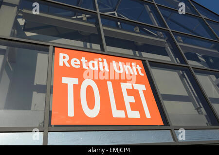 Retail unit to let sign Stock Photo