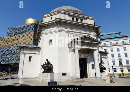 The Hall of Memory and new Library of Birmingham in Centenary Square Stock Photo