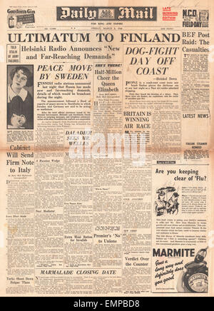 1940 front page Daily Mail Russian ultimatum to Finland Stock Photo