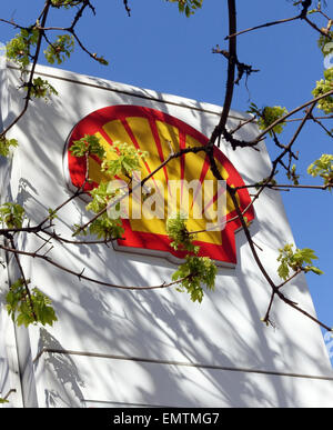 Shell petrol company sign outside London filling station Stock Photo