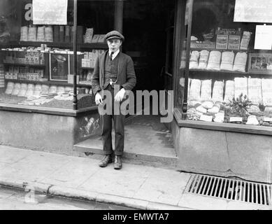 Harold Jones murder case in the town of Abertillery, in Monmouthshire, Wales where eight year old Freda Burnell and Florie Little were murdered in 1921. The accused, fifteen year old Harold Jones, was tried and acquitted of Freda's murder and went on to k Stock Photo