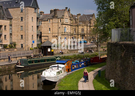 UK, England, Lancashire, Lancaster, Canal narrow boats moored at Penny Street Stock Photo