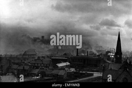 A general view of Industrial Motherwell, with Motherwell Bricks Workd in Centre, 24th October 1945. Stock Photo
