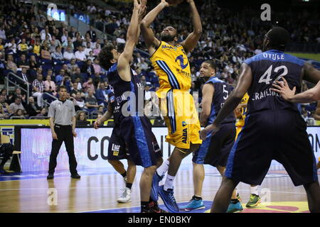 Berlin, Germany. 24th Apr, 2015. Reggie Redding (15) in action during BBL game Alba Berlin versus Crailsheim Merlins at O2 World. Credit:  Madeleine Lenz/Pacific Press/Alamy Live News Stock Photo