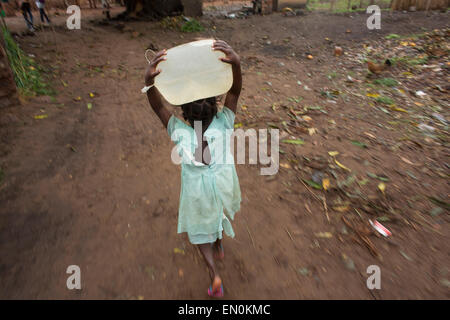 Displaced people have taken refuge in Mpoko airport in Central African Republic Stock Photo