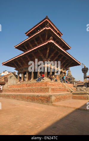 NEPAL, Kathmandu, Patan, Durbar Square, Hari Shankar (half-Shiva half-Vishnu deity)  Hindu Temple (1704) Stock Photo