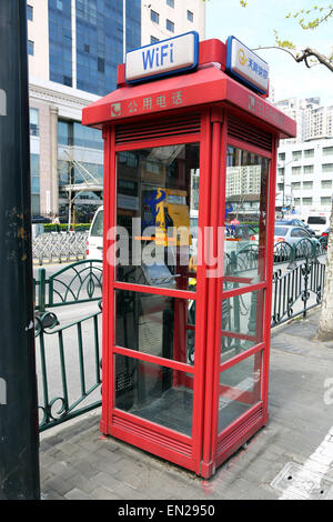 WiFi telephone box in the Old City, Shanghai, China Stock Photo