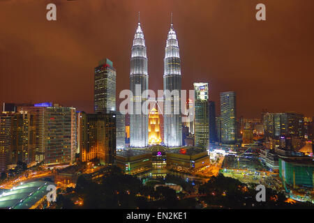 Petronas Twin Towers skyscrapers at night, KLCC, Kuala Lumpur, Malaysia Stock Photo