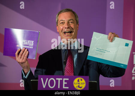 General Election 2015. UKIP leader Nigel Farage announces their Election Manifesto in Aveley, Essex. Stock Photo