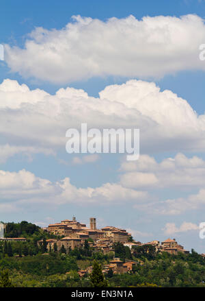 Italy, Tuscany, San Gimignano, Old town on hill Stock Photo