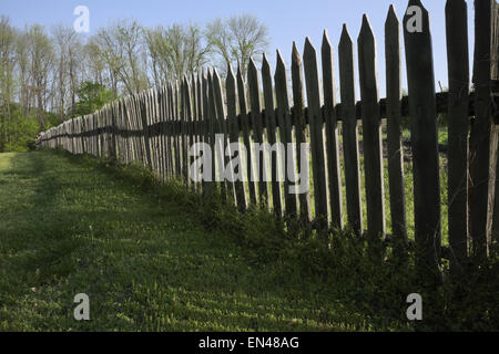 Old weathered wooden picket fence Stock Photo - Alamy