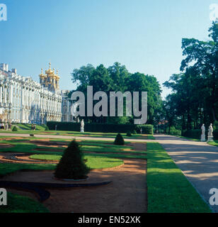 Eine Reise zum Katharinenpalast, Puschkin, Russland 1980er Jahre. A trip to the Catherine Palace, Puschkin, Russia 1980s. Stock Photo