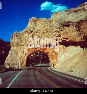 Auf dem Weg in den Zion-Nationalpark, Utah, USA 1980er Jahre. On the way to Zion National Park, Utah, US 1980s. Stock Photo