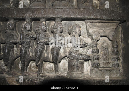 Carved idol, Inner view of Bhuleshwar Temple, Pune, Maharashtra, India Stock Photo