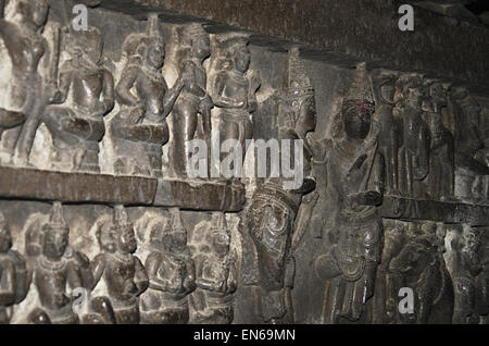 Carved idol, Inner view of Bhuleshwar Temple, Pune, Maharashtra, India Stock Photo