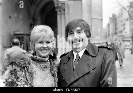 Jazz Trumpeter Kenny Ball with his fiancee Michelle Wilde. April 1983 Stock Photo