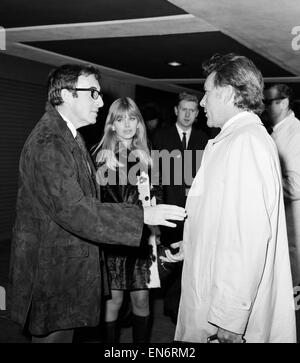 Elizabeth Taylor, Peter Sellers, Britt Ekland and Richard Burton arrive at London Airport to record a T.V Show with Harry Secombe in aid of the Aberfam mining disaster. 19th November 1966. Stock Photo