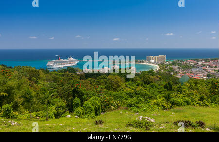 Caribbean beach on the northern coast of Jamaica, near Dunn's River Falls and town Ocho Rios. Stock Photo