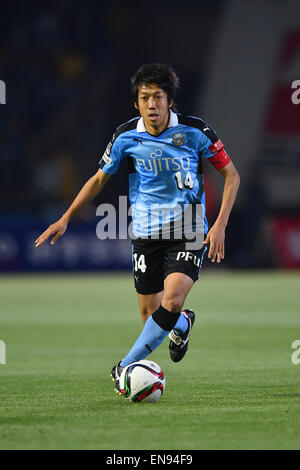 Kanagawa, Japan. 25th Apr, 2015. Kengo Nakamura (Frontale) Football/Soccer : 2015 J1 League 1st stage match between Kawasaki Frontale 3-0 Ventforet Kofu at Todoroki Stadium in Kanagawa, Japan . © AFLO/Alamy Live News Stock Photo