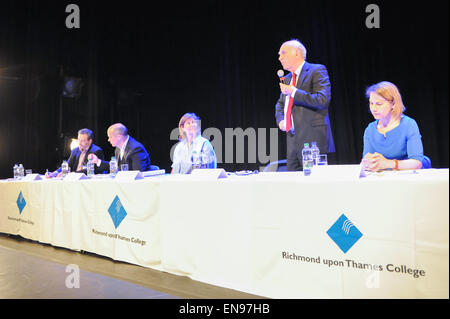 Richmond Upon Thames College, Twickenham, London, UK. 30th April 2015. Twickenham constituency candidates Vince Cable (Lib Dem), Barry Edwards (UKIP), Nick Grant (Labour), Tania Mathias (Conservative) and Tanya Williams (Green) attending the hustings for the seat currently held by Vince Cable. Credit:  Matthew Chattle/Alamy Live News Stock Photo