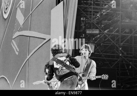 The Rolling Stones European Tour 1982. Wembley Stadium. Mick Jagger and Keith Richards. 26th June 1982. Stock Photo