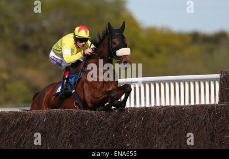 Newton Abbot, UK. 30th Apr, 2015. Newton Abbot Races. Vicente and Sam Twiston-Davies takes a fence while leading the SIS Virtual Mobile Games Beginners' Chase. Credit:  Action Plus Sports/Alamy Live News Stock Photo