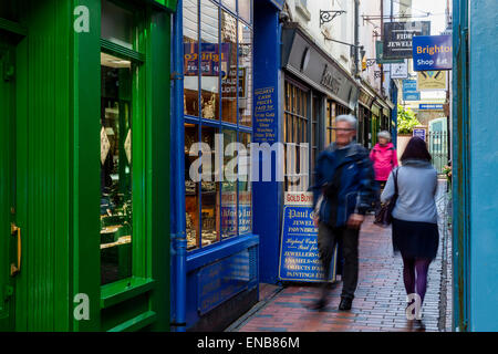 People Looking At The Jewellery Shops In The Lanes, Brighton, Sussex, UK Stock Photo