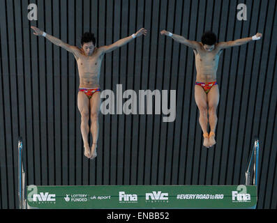 LONDON, UNITED KINGDOM - MAY 01: Yue Lin and Aisen Chen of China compete in the 10m Platform Synchro Men Final during day one of the FINA/NVC Diving World Series 2015 at the London Aquatics Centre on May 01, 2015 in London, Great Britain. (Photo by Mitchell Gunn/ESPA) Stock Photo