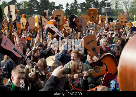 Pergola at Hala Stulecia, Wroclaw, Poland. May 1st, 2015. Guitar Guinness World Record attempt as part of the Thanks Jimi Festival in Wroclaw, Poland. 5003 guitarists played 'Hey Joe' by Jimi Hendrix. It was not enough for the new record. Credit:  Piotr Zajac/Alamy Live News Stock Photo