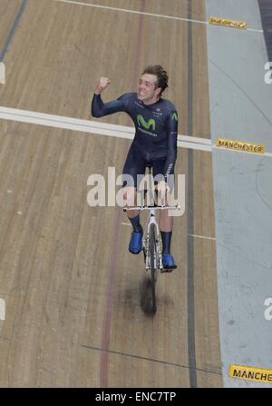 Manchester, UK. 2nd May, 2015. Alex Dowsett's successful attempt on the Hour record at Manchester Velodrome recording a distance of  52.937 km Credit:  Anthony Collins/Alamy Live News Stock Photo