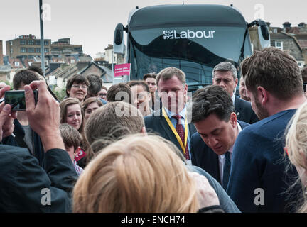 Hastings, East Sussex, UK.2 May 2015.The last few days of campaigning as Ed Miliband visits key marginal constituency Hastings and Rye. Genial Ed takes time to talk to all outside Sussex Coast College Stock Photo