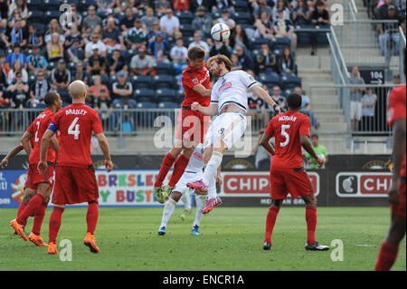 Chester, Pennsylvania, USA. 2nd May, 2015. Philadelphia Union's, FERNANDO ARISTEGUIETA, (18), fight for the ball during the match. Toronto beat the Union 1-0 at PPL Park in Chester Pa Credit:  Ricky Fitchett/ZUMA Wire/Alamy Live News Stock Photo