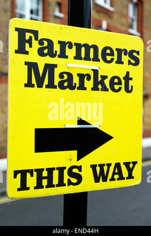 Farmers Market sign directions, Moxon Street, Marylebone; London; England; UK Stock Photo