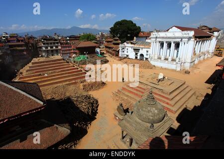 Kathmandu. 3rd May, 2015. Photo taken on May 3, 2015 shows the ruined Hanuman Dhoka Durbar Square after a massive earthquake in Kathmandu, Nepal. Death toll from the powerful earthquake in Nepal has climbed to 7,240 on Sunday, the Ministry of Home Affairs said. Credit:  Sunil Sharma/Xinhua/Alamy Live News Stock Photo