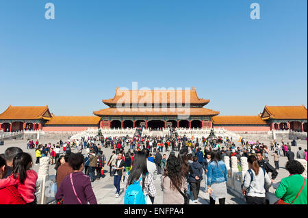 Many people, Gate of Supreme Harmony, Forbidden City, Emperor's Palace, Beijing, People's Republic of China Stock Photo