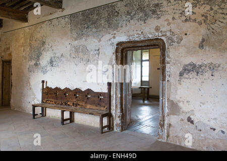 Room with a bench at medieval castle Bruniquel, Tarn et Garonne, Midi-Pyrenees, France Stock Photo