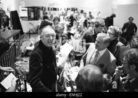 Head of Laker Airways Freddie Laker joins the queues at Gatwick airport, before the inaugural flight of his transatlantic Skytrain service takes off from Gatwick to New York. The flight can seat 345 passengers and will cost £59 for a ticket. 25th Septembe Stock Photo