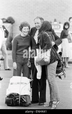 Head of Laker Airways Freddie Laker at Gatwick airport on the day of the inaugural flight of his transatlantic Skytrain service from Gatwick airport, London to JFK, New York. The flight can seat 345 passengers and will cost £59 for a ticket. Here he is gr Stock Photo