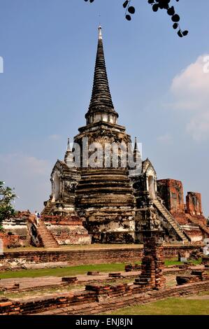 Ayutthaya, Thailand:  One of the three royal tomb bell-shaped Chedis with doorways reached by a flight of stairs Stock Photo