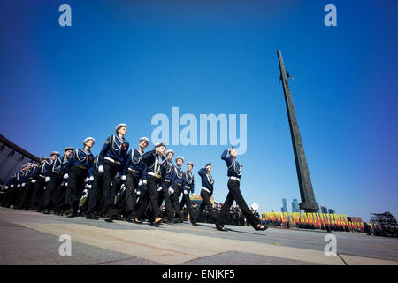 Moscow, Russia. 06th May, 2015. Military cadets of Russia parade at Poklonnaya Hill in Moscow to mark the 70th Victory Day event ahead of the main 9th May Parade in Red Square. © Geovien So/Pacific Press/Alamy Live News